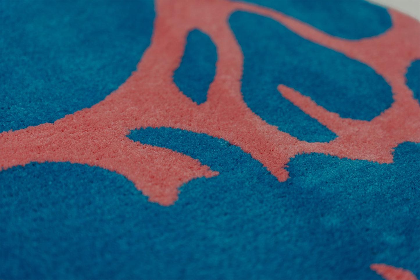 Hand made Tufted rug By THETA - Skull O