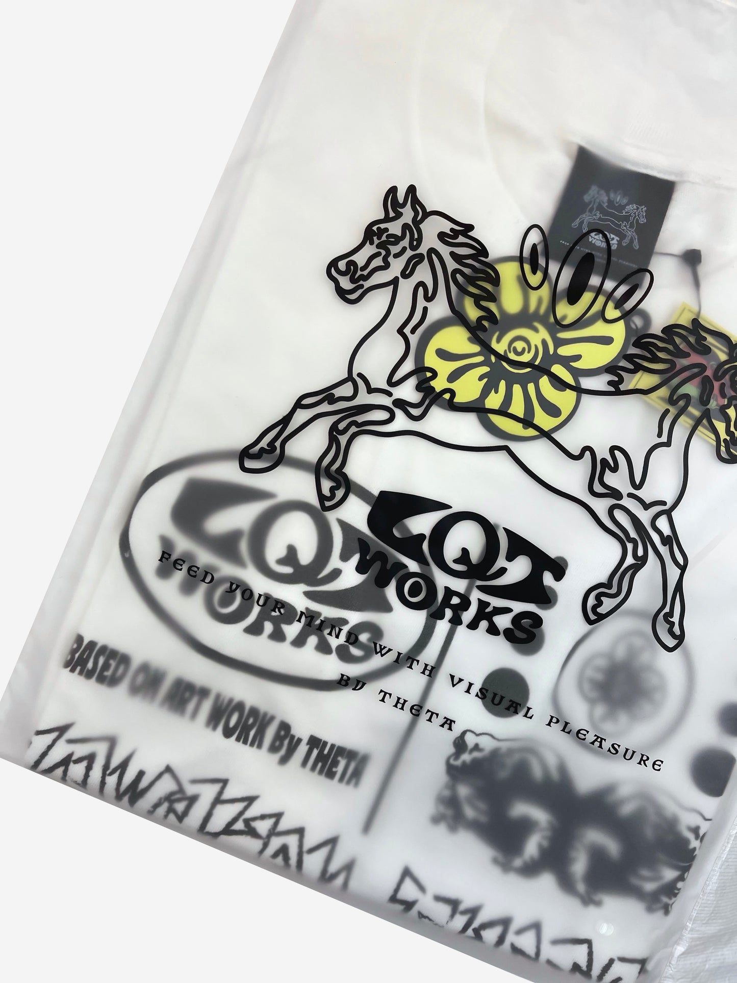 "LQTworks LOGO" T shirts 5.6oz comfort lightweight (White)