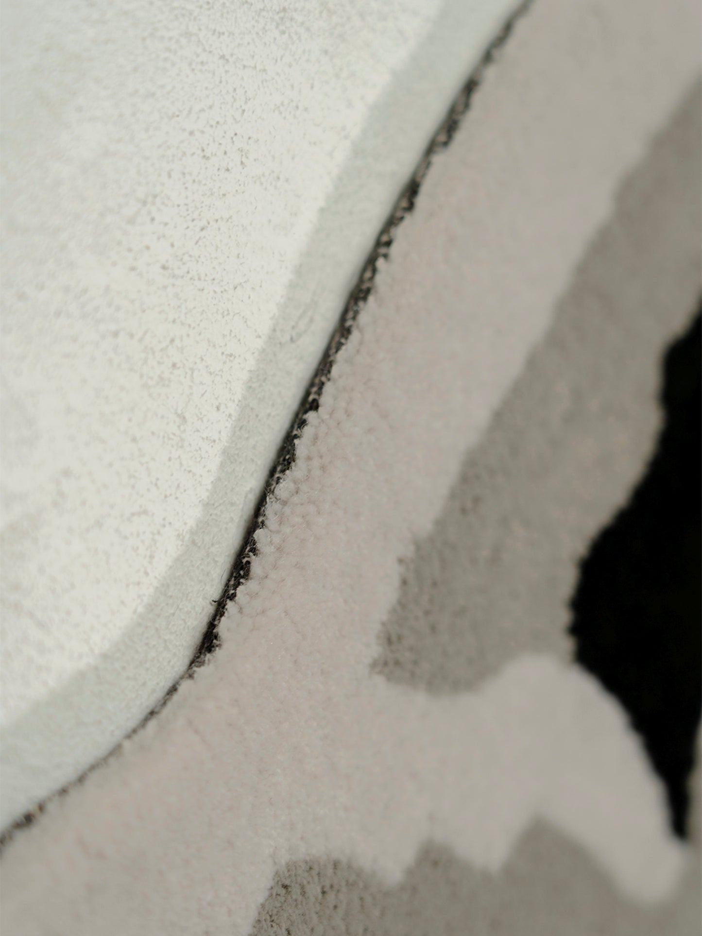 Hand made Tufted rug By THETA - Prayers