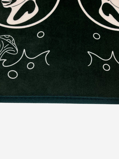 SUN,Yin and Yang Bath mat (Deep green)